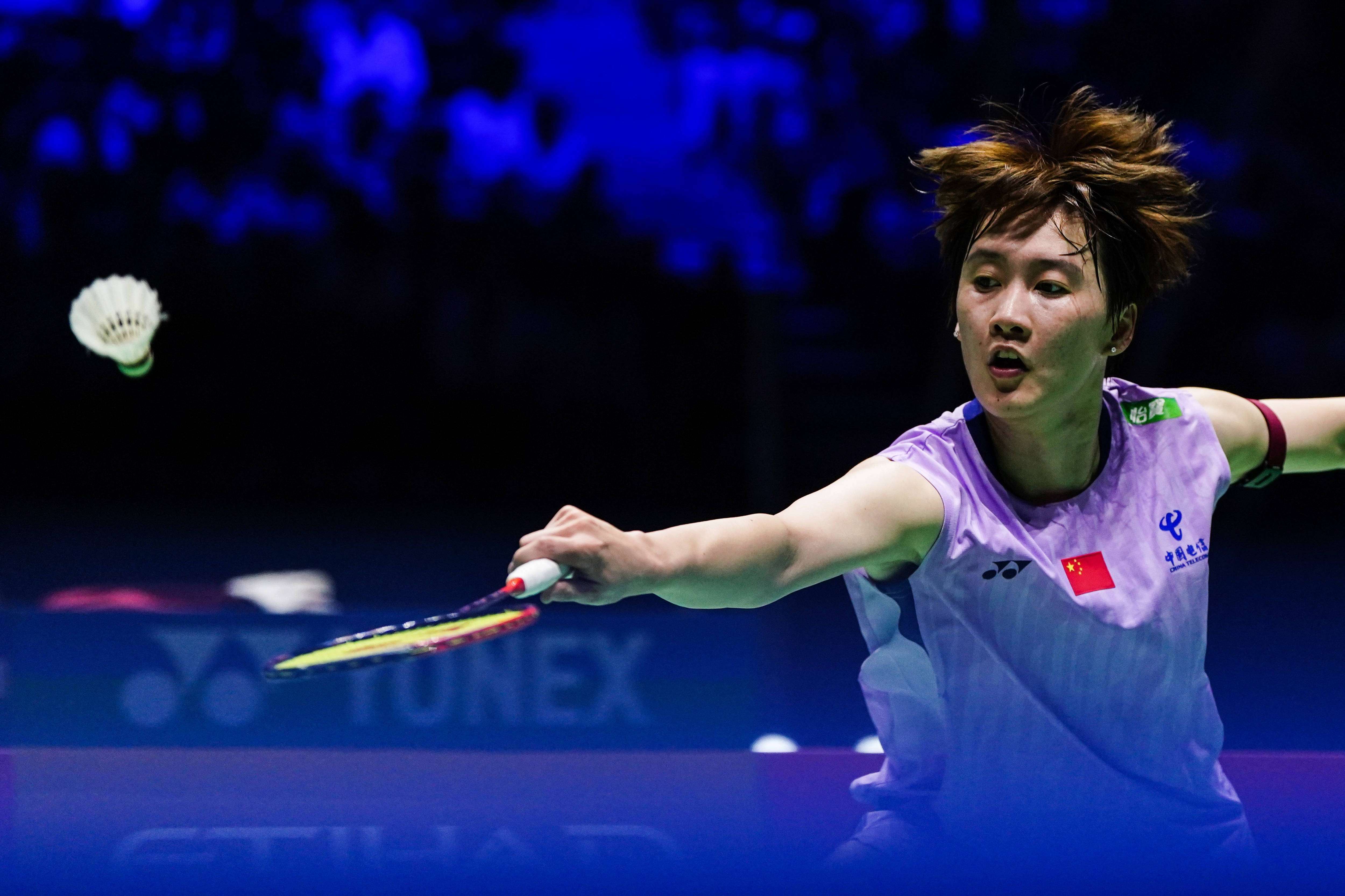 包含羽毛球女单：丹麦选手强势晋级四强，战绩斐然的词条